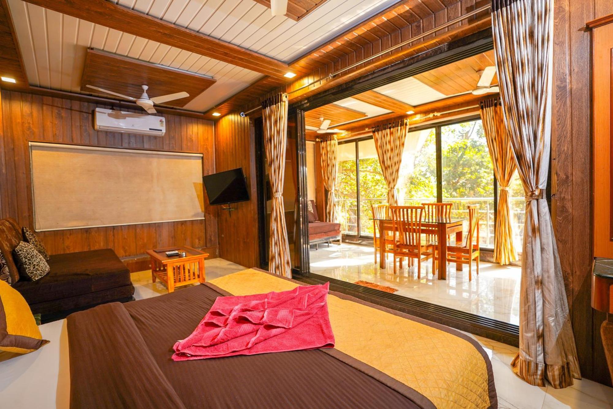 Hotel Kumar Plaza Matheran Exterior foto